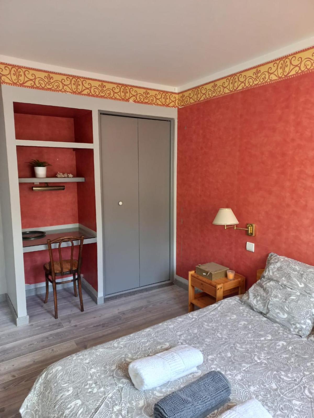 Gite De Sejour Et D'Etape L'Escampette Apartment *
